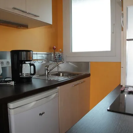 Dernier Etage Vue Mer Parking * 昂蒂布